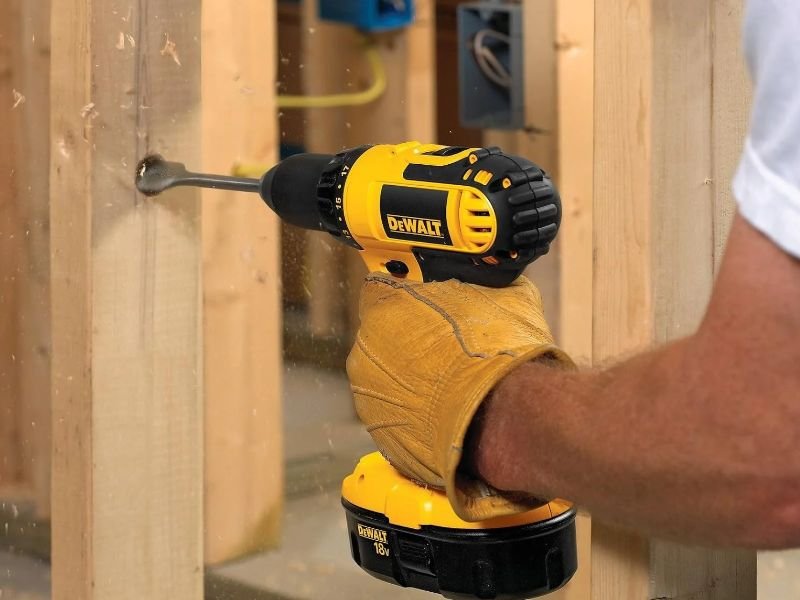 Drilling Performance in Wood. Wood drilling is one of the better applications for the DC720KA.